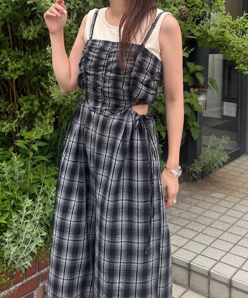 Kastane（カスタネ）の「【6.14(土)0:00再販売/aoki企画/低身長サイズ/2サイズ展開/無地&チェック】2piece カットアウトサロペット（サロペット/オーバーオール・レディース・ブラック/ベージュ・0/1）」の21枚目の写真