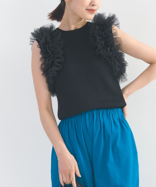 PICCIN PERLA（ピッチンペルラ）の「フリルチュールノースリーブニット（ニット/セーター・レディース・ブラック/オフホワイト・M）」の2枚目の写真