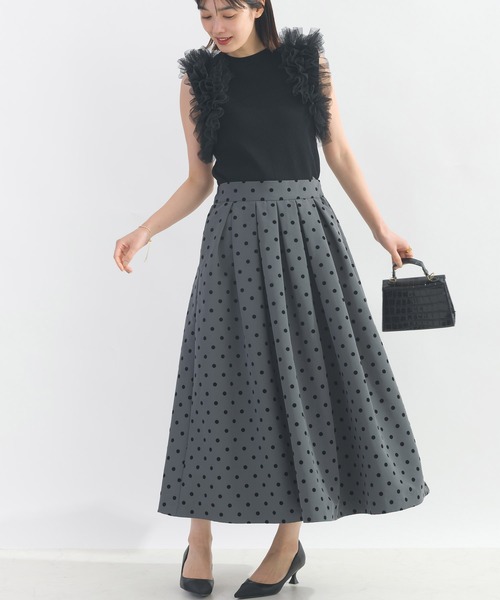 PICCIN PERLA（ピッチンペルラ）の「フリルチュールノースリーブニット（ニット/セーター・レディース・ブラック/オフホワイト・M）」の21枚目の写真