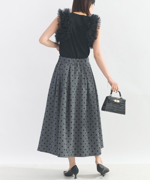 PICCIN PERLA（ピッチンペルラ）の「フリルチュールノースリーブニット（ニット/セーター・レディース・ブラック/オフホワイト・M）」の22枚目の写真