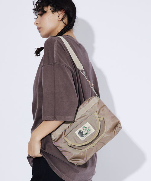 ABAHOUSE(アバハウス)の「【SANPAK/サンパック】WALK ABOUT SANPAK トリッパー/ショルダーバッグ/アウトドア/デイリー【WEB限定】(ショルダーバッグ・メンズ・ブラック/ネイビー/オレンジ/グリーン/ダークベージュ・フリー)」の3枚目の写真