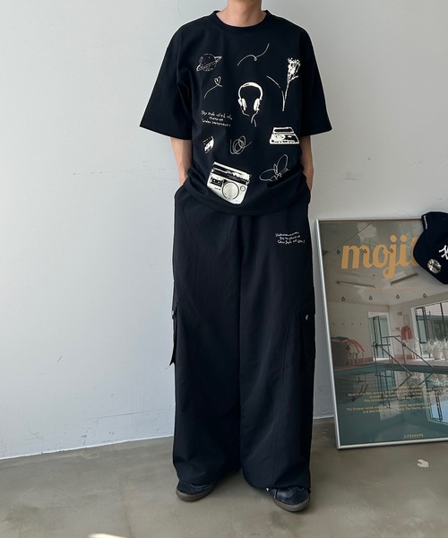 UNDERSTATEMENTs(アンダーステイトメント)の「【ユニセックス】ロゴ刺繍切替ナイロンカーゴパンツ(カーゴパンツ・メンズ・ブラック/ネイビー・SMALL/MEDIUM/LARGE)」の17枚目の写真