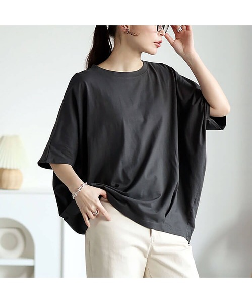 GOLDJAPAN(ゴールドジャパン)の「裾タックコットンドルマンプルオーバー【大きいサイズ対応】(Tシャツ/カットソー・レディース・ブラック/オフホワイト/チャコールグレー・LL~3L/4L~5L)」の11枚目の写真