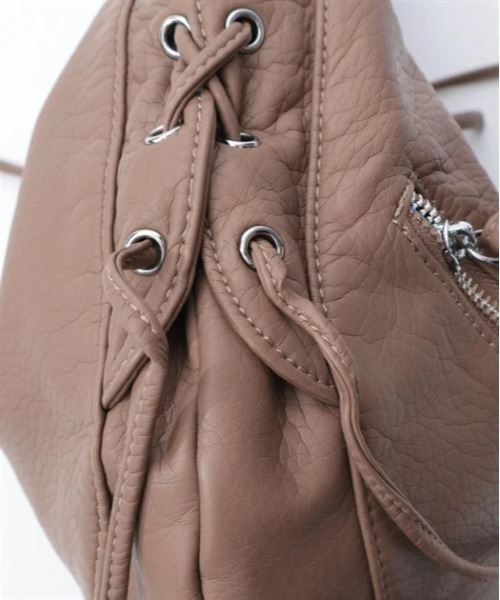 axes femme（アクシーズファム）の「サイドレースアップショルダー（ショルダーバッグ・レディース・ブラック/ブラウン・FREE）」の16枚目の写真