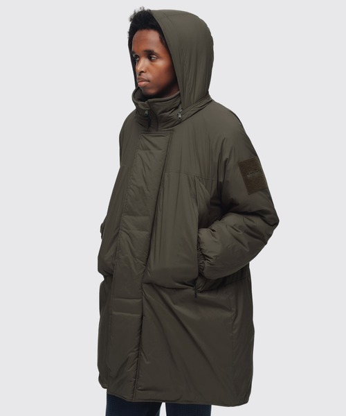 WILD THINGS（ワイルドシングス）の「モンスターパーカー│MONSTER PARKA（ダウンジャケット/コート・メンズ・カーキブラウン/ブラック/グレイッシュブルー・M/S/XL/L）」の10枚目の写真