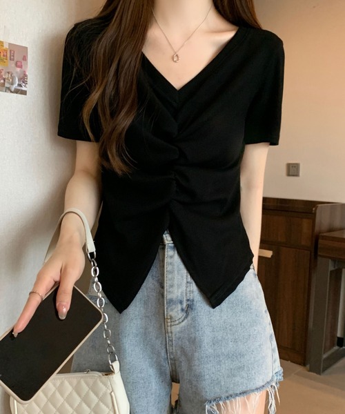 2ly2（トゥーリートゥー）の「くしゅっとギャザーで細見え◎フロント絞りTシャツ（Tシャツ/カットソー・レディース・ホワイト/ベージュ/ブラック・FREE）」の14枚目の写真