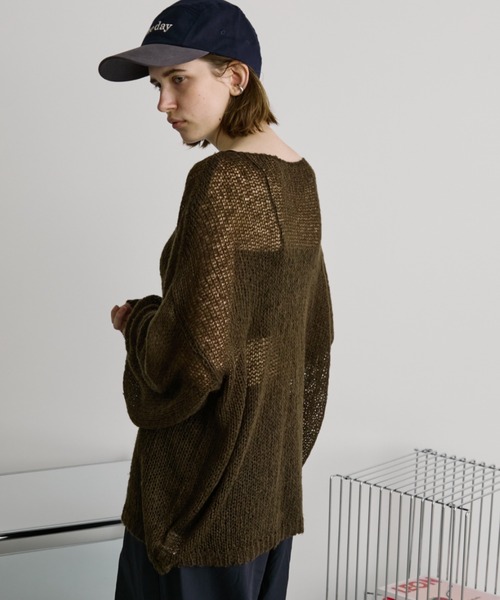 Auntie Rosa Holiday(アンティローザホリデー)の「モヘアタッチルーズメッシュニット(ニット/セーター・レディース・ブラウン/ナチュラル/ブラック/ピンク・FREE)」の6枚目の写真