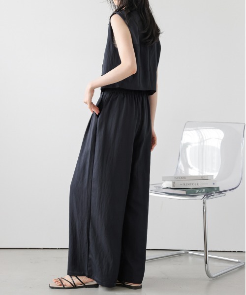 AMELY(エミリー)の「ショート丈ベスト+ワイドタックパンツ(セットアップ・レディース・ベージュ系その他/ネイビー/ベージュ・M/L)」の19枚目の写真
