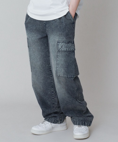 WEGO(ウィゴー)の「WEGO/デニムイージーカーゴパンツ(JUNIOR)(デニムパンツ・キッズ・コバルトブルー/ブラック系3・150/160)」の1枚目の写真