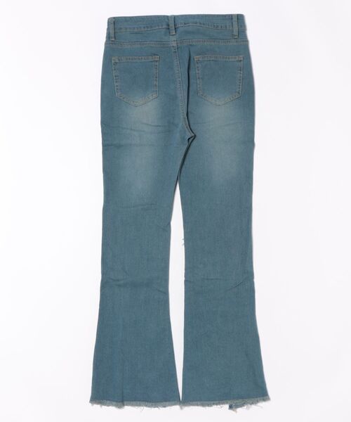 Uenui(ウニュイ)の「【 cunii 】 カットオフスリット フレアデニムパンツ(デニムパンツ・レディース・ブルー/ブラック・FREE)」の6枚目の写真