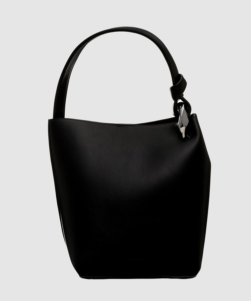 JW Anderson（ジェイダブリューアンダーソン）の「J.W.Anderson