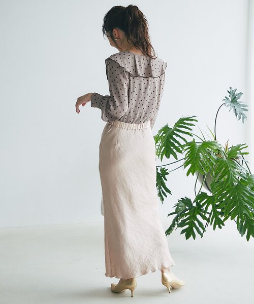La boutique BonBon(ラブティックボンボン)の「【全骨格美人見え】ドットラッフルブラウス(シャツ/ブラウス・レディース・グレイッシュベージュ/グレー系その他・FREE)」の8枚目の写真
