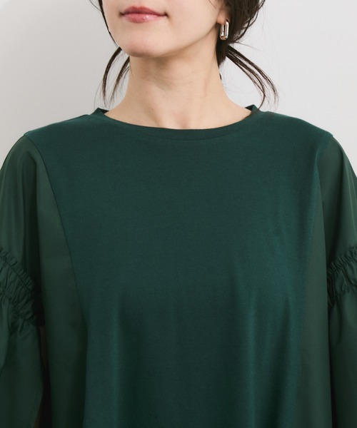 le cercle ADAM ET ROPE'（ルセルクルアダムエロペ）の「ボリュームスリーブドッキングプルオーバー（Tシャツ/カットソー・レディース・ブラック/ホワイト/モスグリーン・FREE）」の16枚目の写真
