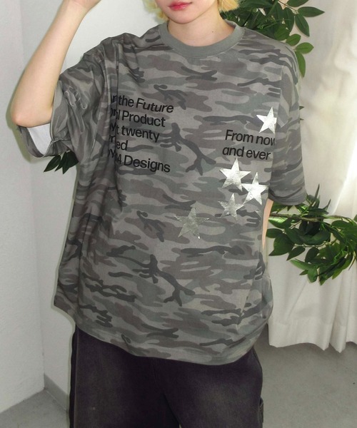 sedacle(セダクル)の「箔スタープリントTEE(Tシャツ/カットソー・レディース・レッド/オフホワイト/ネイビー/カーキ・SMALL/MEDIUM/LARGE)」の3枚目の写真