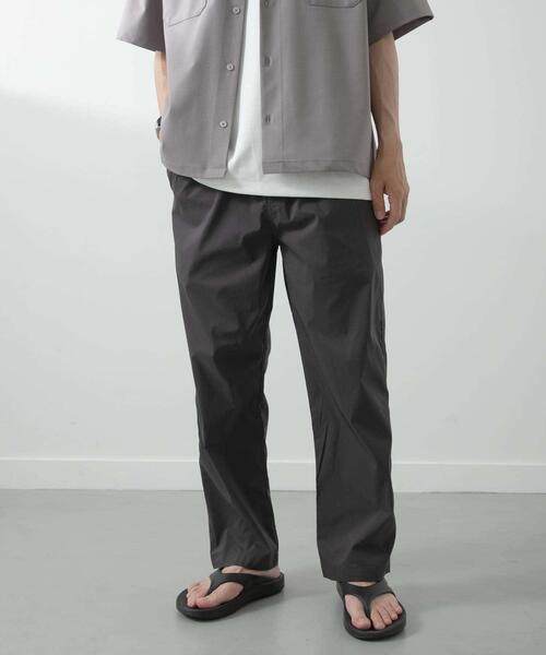 ITEMS URBANRESEARCH(アイテムズ アーバンリサーチ)の「接触冷感タイプライターイージーパンツ(その他パンツ・メンズ・ベージュ/グレー/ブラック・LARGE/MEDIUM)」の14枚目の写真