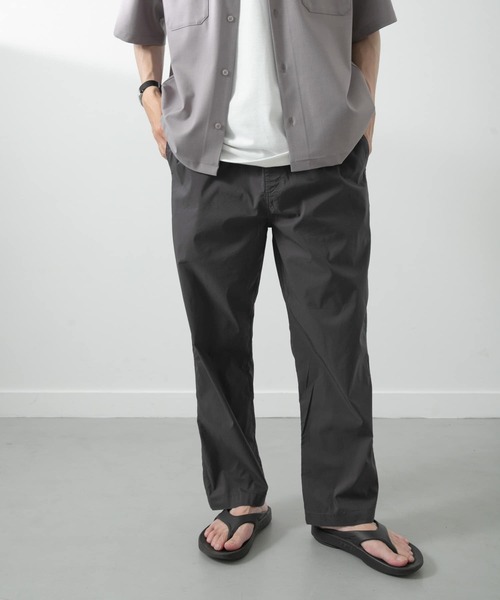 ITEMS URBANRESEARCH(アイテムズ アーバンリサーチ)の「接触冷感タイプライターイージーパンツ(その他パンツ・メンズ・ベージュ/グレー/ブラック・LARGE/MEDIUM)」の3枚目の写真