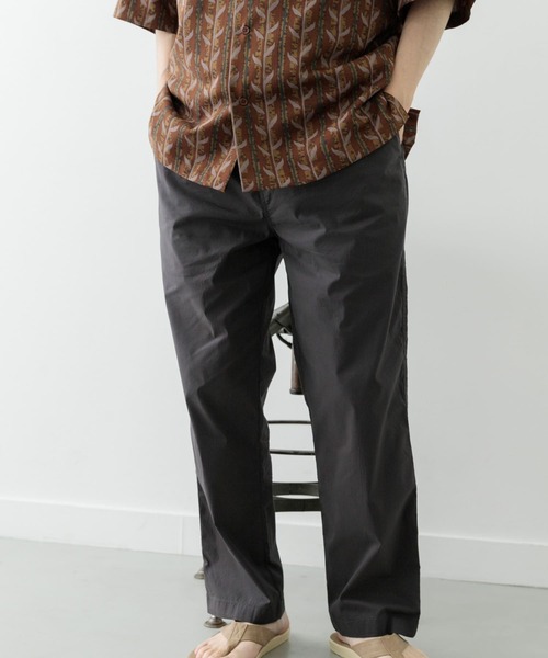 ITEMS URBANRESEARCH(アイテムズ アーバンリサーチ)の「接触冷感タイプライターイージーパンツ(その他パンツ・メンズ・ベージュ/グレー/ブラック・LARGE/MEDIUM)」の11枚目の写真