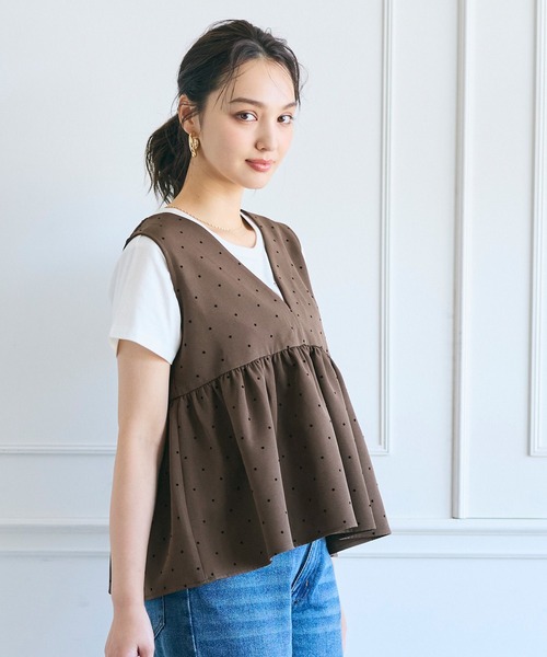 coca(coca)(コカ)の「フロッキードットペプラムベスト(ベスト・レディース・ブラック/ブラウン・L/M)」の4枚目の写真
