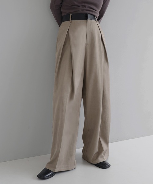 hellam(へラム)の「ウエストレザータックパンツ(スラックス・レディース・ブラック/ベージュ/ブラウン/カーキ/チャコール・FREE)」の4枚目の写真