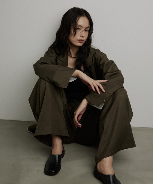 hellam(へラム)の「ウエストレザータックパンツ(スラックス・レディース・ブラック/ベージュ/ブラウン/カーキ/チャコール・FREE)」の8枚目の写真