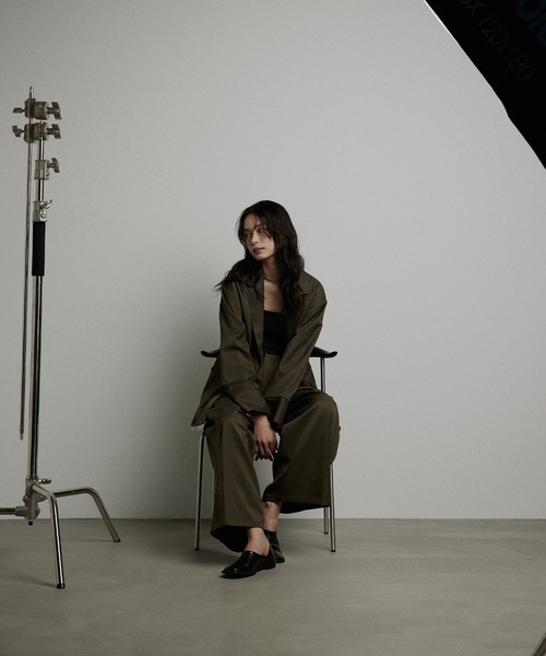 hellam(へラム)の「ウエストレザータックパンツ(スラックス・レディース・ブラック/ベージュ/ブラウン/カーキ/チャコール・FREE)」の9枚目の写真