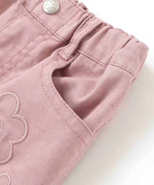 BeBe Petits Pois Vert（ベベプチポワヴェール）の「【店舗限定】花パッチワークカラーデニムロングパンツ（デニムパンツ・キッズ・ピンク/ネイビー・150cm/130cm/140cm/100cm/120cm/110cm）」の14枚目の写真
