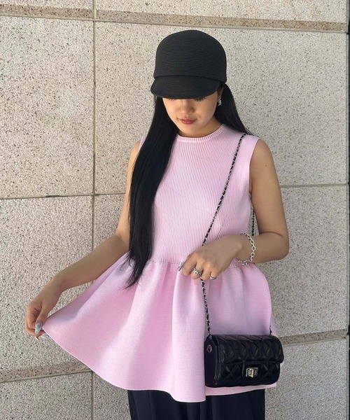 Narcissus（ナルシス）の「【PICCIN】ノースリペプラムニット《動画あり》（タンクトップ・レディース・ピンク・FREE）」の8枚目の写真