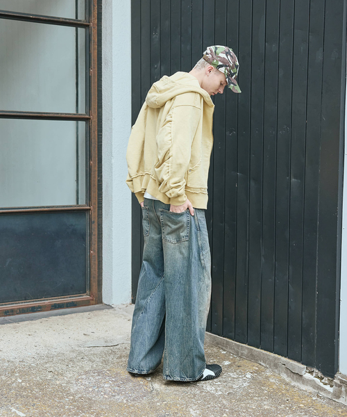 JOURNAL STANDARD(ジャーナルスタンダード)の「ラウンド スリーブ アシッド ジップ パーカー(パーカー・メンズ・マスタード/ブラウン系その他/サックスブルー/ブラック系その他/グレー・MEDIUM/LARGE)」の9枚目の写真