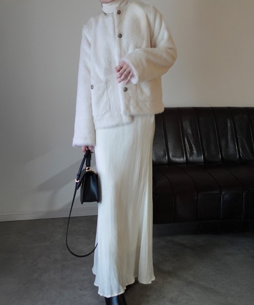 セール】金釦フェイクファーノーカラージャケット（ノーカラー