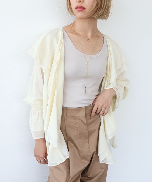 Three Four Time（ｽﾘｰﾌｫｰﾀｲﾑ）の「シアーフリルカラーブラウス（シャツ/ブラウス・レディース・ベージュ/オフホワイト・FREE）」の7枚目の写真
