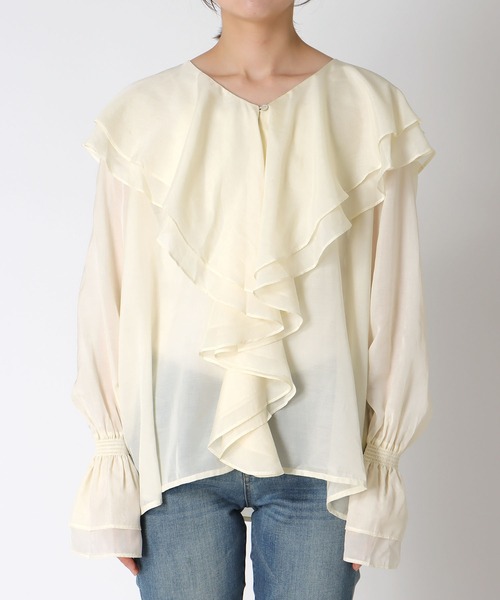 Three Four Time（ｽﾘｰﾌｫｰﾀｲﾑ）の「シアーフリルカラーブラウス（シャツ/ブラウス・レディース・ベージュ/オフホワイト・FREE）」の9枚目の写真