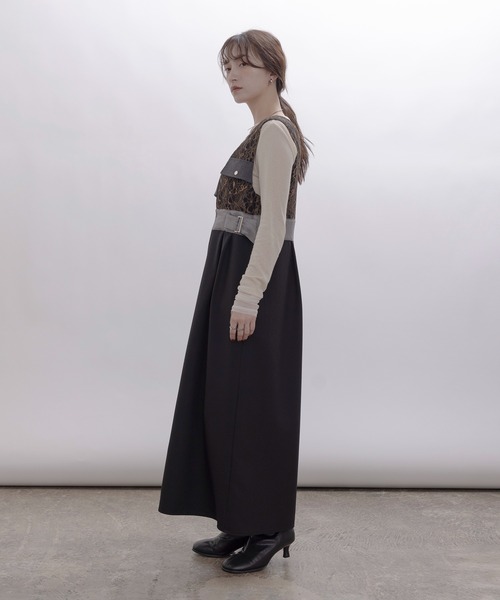 Eimee Law（エイミーロウ）の「4TEXダブルベルトジャンスカ（ジャンパースカート・レディース・ブラック/チャコールグレー・FREE）」の4枚目の写真