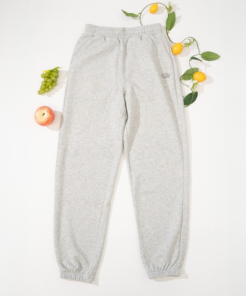 FRUIT OF THE LOOM(フルーツオブザルーム)の「【FRUIT OF THE LOOM】BASIC SWEAT PANT/ フルーツオブザルーム ワンポイントロゴ スウェットパンツ(スウェットパンツ・メンズ・ネイビー/ブラック/杢グレー/アイボリー・M/L/XL/S)」の3枚目の写真