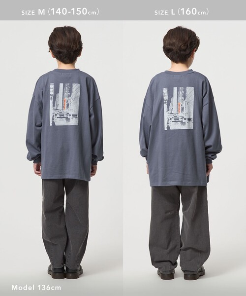 UNIVERSAL OVERALL（ユニバーサルオーバーオール）の「＜UNIVERSAL OVERALL＞フォトプリント プルオーバー / キッズ  140cm-160cm（Tシャツ/カットソー・キッズ・ホワイト/ブラック/ネイビー・M(140-150cm)/L(160cm)）」の8枚目の写真