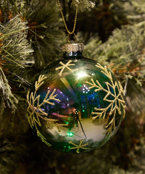 niko and...(ニコアンド)の「【2025Xmas】ガラスボールオーナメント/直径8㎝ 1(インテリア雑貨・レディース・レモンイエロー/マジェンタ/ワイン/その他6/クリアブルー/スカイブルー/クリアイエロー/ライトイエロー/ローズ/その他7/その他4/その他2/マルーン/その他5/その他1/イエロー系その他/クリアレッド/ホワイト/チェリーレッド/バーガンディー/レッド/エンジ/その他3・0)」の4枚目の写真