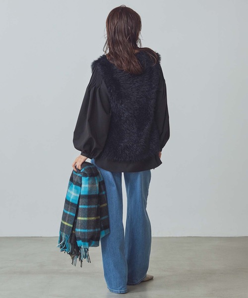 Gready Brilliant(グレディブリリアン)の「VネックシャギーベストSET(ニット/セーター・レディース・ブラック×ブラック/グレー×ホワイト・FREE)」の13枚目の写真