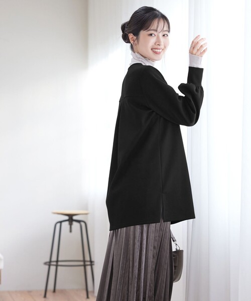 Tiaclasse(ティアクラッセ)の「ボンディングパフスリーブチュニック(Tシャツ/カットソー・レディース・モカ/チャコールグレー/ブラック/ホワイト系・XL/XXL)」の16枚目の写真