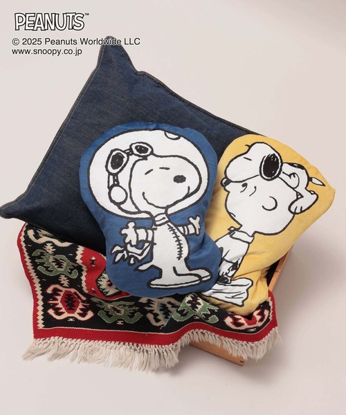 GLOBAL WORK(グローバルワーク)の「PEANUTS/クッションブランケット/593176(クッション/クッションカバー・レディース・ブルー/マスタード・FREE)」の3枚目の写真
