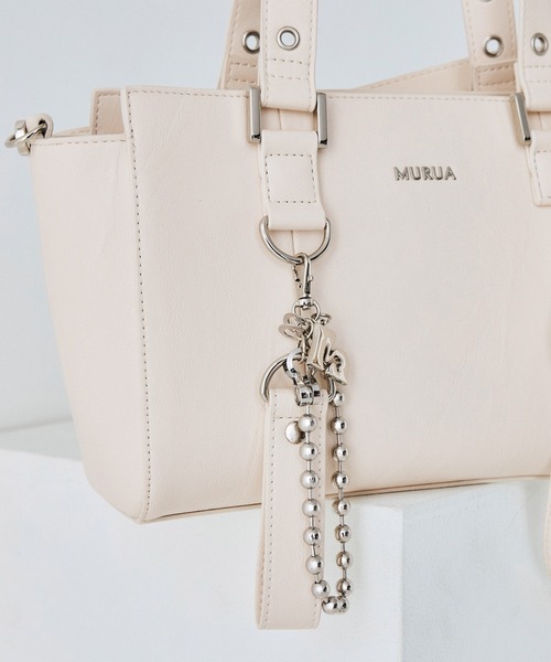 MURUA（ムルーア）の「MURUA(ムルーア)2WAYハンドバッグ MR-B1404 ベルトチャーム（ハンドバッグ・レディース・アイボリー/ブラック・FREE）」の8枚目の写真