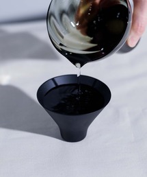 kuros'（クロス）の「【kuros'オリジナル】江戸の酒器 お猪口 ブラックマット 黒箱入り（食器）」
