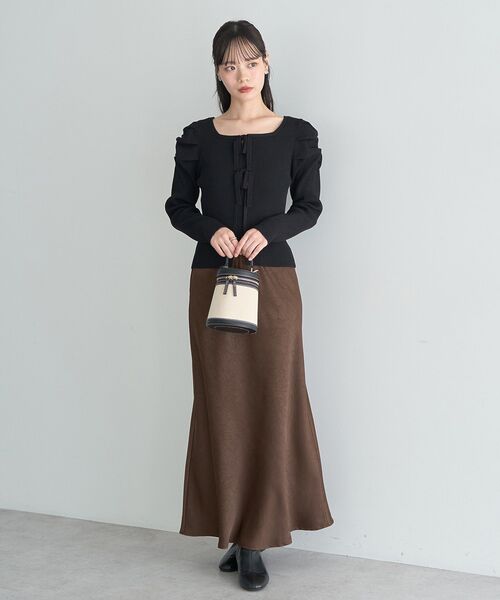 earth music&ecology(アースミュージックアンドエコロジー)の「レイヤード風ギャザーショルダーリブニット(ニット/セーター・レディース・アイボリー/ブラック/ブラウン・FREE)」の17枚目の写真