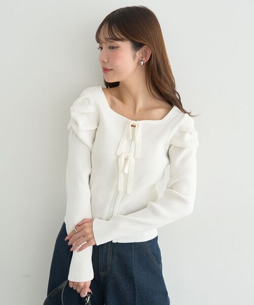 earth music&ecology(アースミュージックアンドエコロジー)の「レイヤード風ギャザーショルダーリブニット(ニット/セーター・レディース・アイボリー/ブラック/ブラウン・FREE)」の21枚目の写真