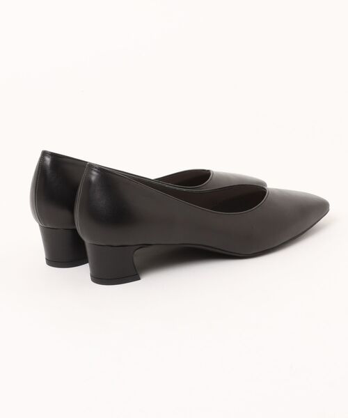 MELMO(メルモ)の「スクエアトゥVカットプレーンパンプス(パンプス・レディース・ブラック・22.5cm/23.0cm/23.5cm/24.0cm/24.5cm)」の2枚目の写真