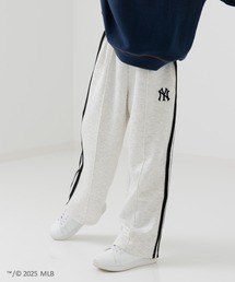 chil2（チルツー）の「〈MLB〉ロゴ ドライスウェットワイドパンツ（スウェットパンツ）」