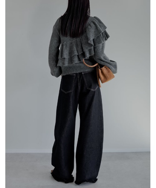 Re:EDIT（リエディ）の「[2025AW COLLECTION]アシメフリルニットプルオーバー（ニット/セーター・レディース・チャコールグレー/グレイッシュベージュ/アイボリー・MEDIUM）」の16枚目の写真