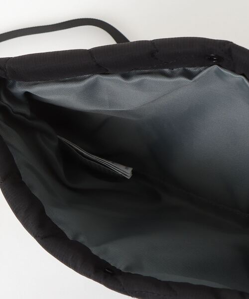 CHUMS(チャムス)の「チャムス CHUMS Booby Stitch Sacoche(ボディバッグ/ウエストポーチ・メンズ・その他・ONE SIZE)」の4枚目の写真