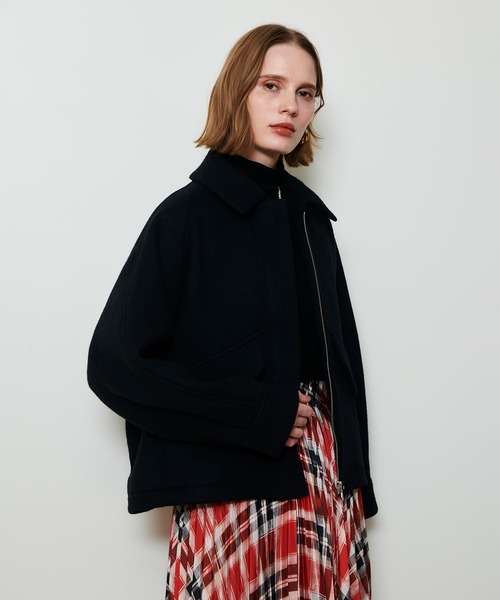 allureville（アルアバイル）の「ウールモッサステンカラーブルゾン（ブルゾン・レディース・ブラック/モカ・2）」の4枚目の写真