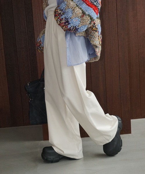 chuclla（チュクラ）の「タックボリュームイージーパンツ chw25a125（スラックス・レディース・ホワイト/ベージュ・M/S）」の18枚目の写真