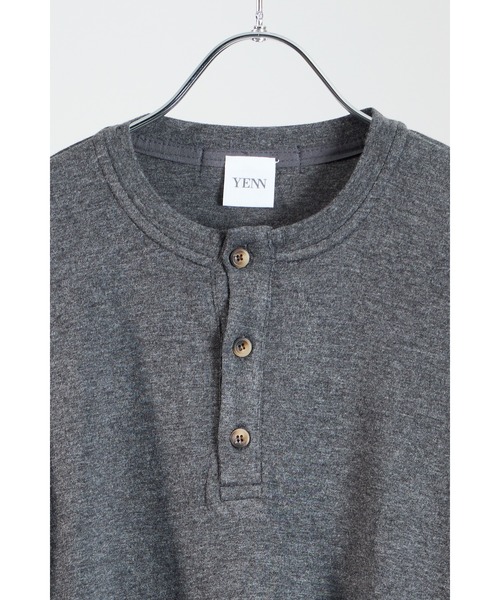 YENN(イエン)の「【 YENN / イエン 】HENRY NECK LONG TEE / ヘンリーネックロングスリーブTシャツ(Tシャツ/カットソー・レディース・チャコール/ベージュ・FREE)」の12枚目の写真
