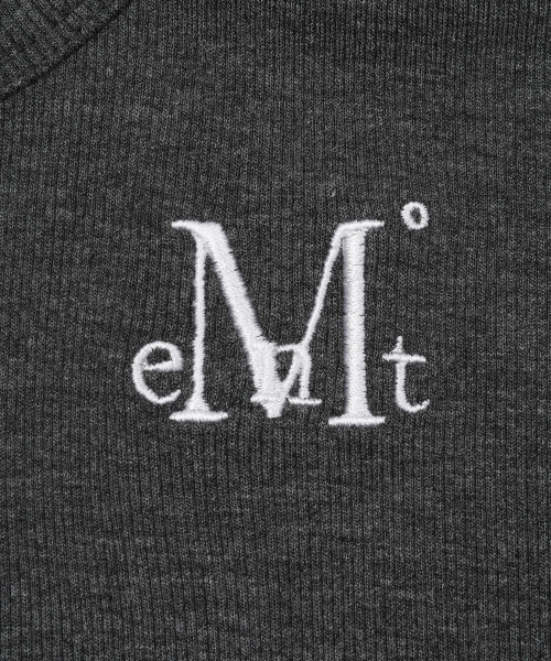MUCENT(ムセント)の「フォンテサスリムフィットVネックリブTシャツ(5カラー)(Tシャツ/カットソー・レディース・ブラック/チャコールグレー/ホワイト/グレー/Beige・FREE)」の7枚目の写真